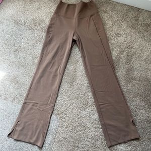 Athleta transcend crop pants